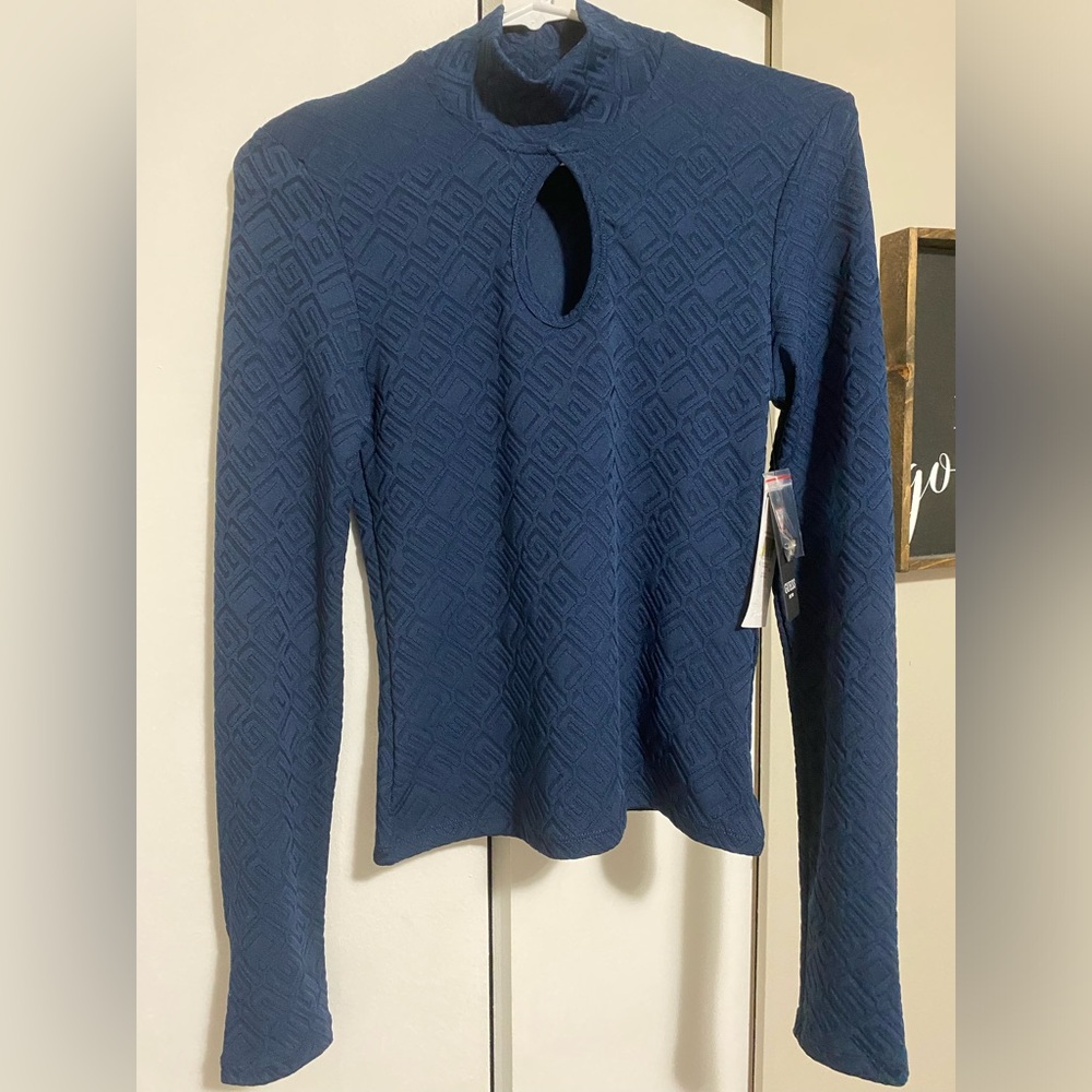 New Guess long sleeve with tags